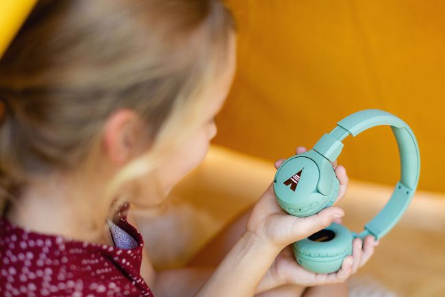 Lifestyle fotografie & video POGS Kids only Headphones