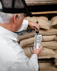 Bedrijfsfotografie Smit en Dorlas voor Coffee Milk Magic magazine van FrieslandCampina.