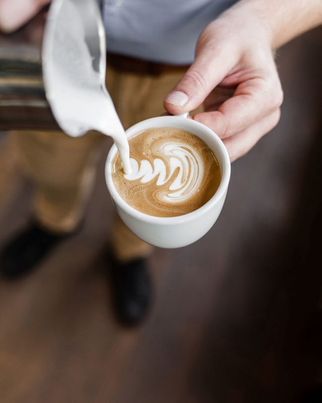 Bedrijfsfotografie Smit en Dorlas voor Coffee Milk Magic magazine van FrieslandCampina.