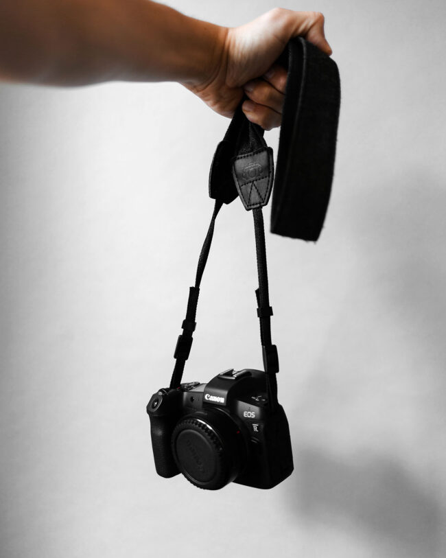 Studio | Welcome DSLR or Mirrorless? Wat heeft jouw voorkeur of waar werk je op dit moment het liefst mee? Systeemcamera : Canon EOS R