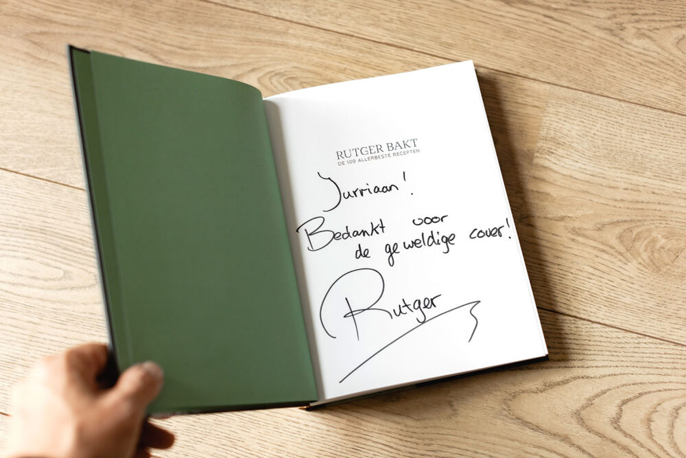 Jurriaan Huting Huting.net fotograaf Food fotografie Nijmegen Fotoshoot | Cover kookboek 'Rutger bakt de 100 allerbeste recepten' Rutger van den Broek Hilversum Heel Holland Bakt Carrera Culinair Uitgeverij Carrera - Overamstel uitgevers