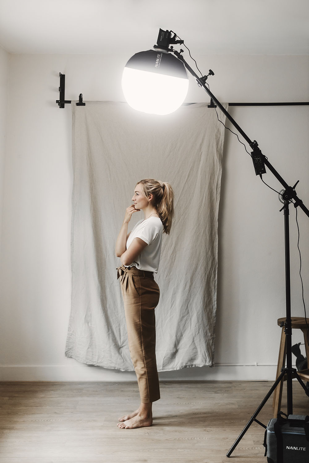 Fotoshoot Studio | Portret serie Anouck Nijmegen studio opstelling daglicht Nanlite Canon