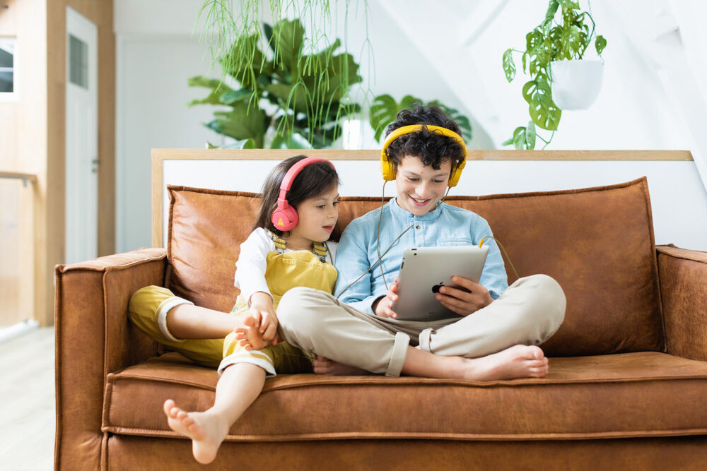 Jurriaan Huting fotografie Nijmegen commerciele conceptuele Lifestyle fotografie - POGS Kids only Headphones
