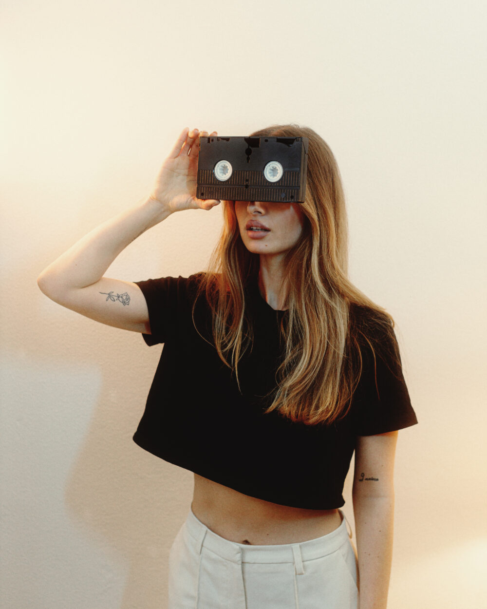 the 1983 magazine | Fotoshoot : Nicole Sietsema - Jurriaan Huting - volume01 the beginning Nijmegen NYMA