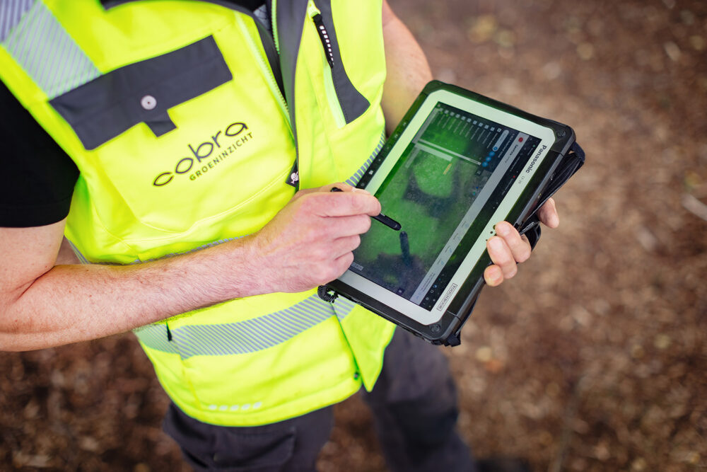 Expertteams van Cobra GroenInzicht in actie op locatie, bedrijfsfotografie door Jurriaan Huting